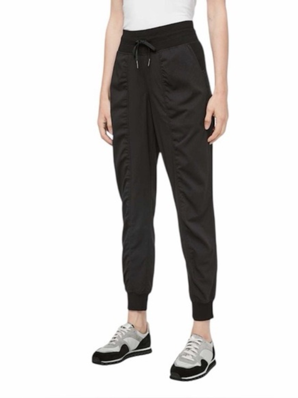 Lululemon Dance Studio Jogger Ankle Length Black Pants Size 8 Style W5BPJS
